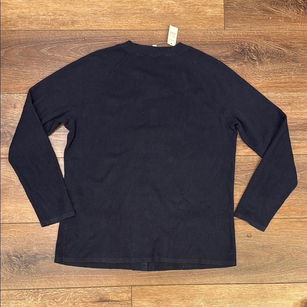 Talbots Women’s Cardigan Sweater with Crew Neckline and Long Sleeves, size X - Picture 3 of 6